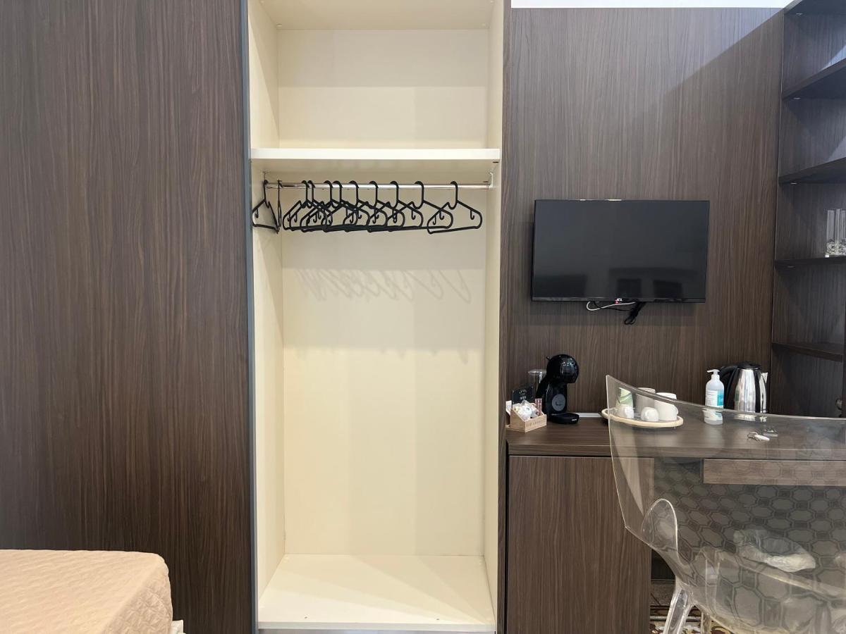 La Piazza Suite Napoli Exterior foto