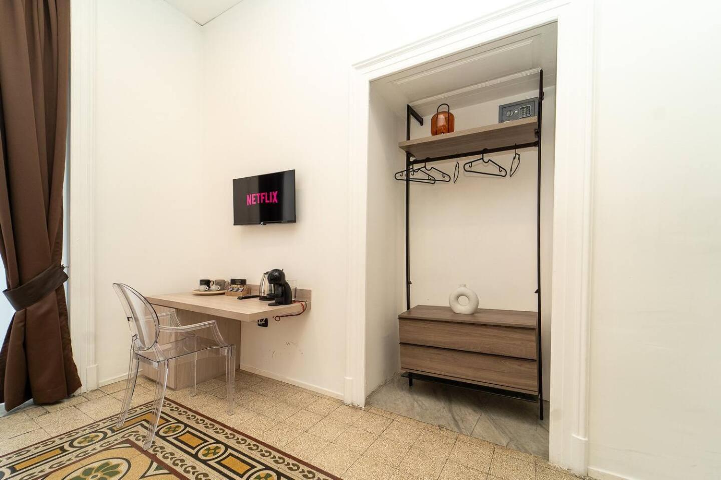 La Piazza Suite Napoli Exterior foto