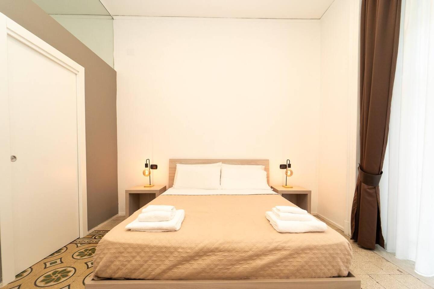La Piazza Suite Napoli Exterior foto