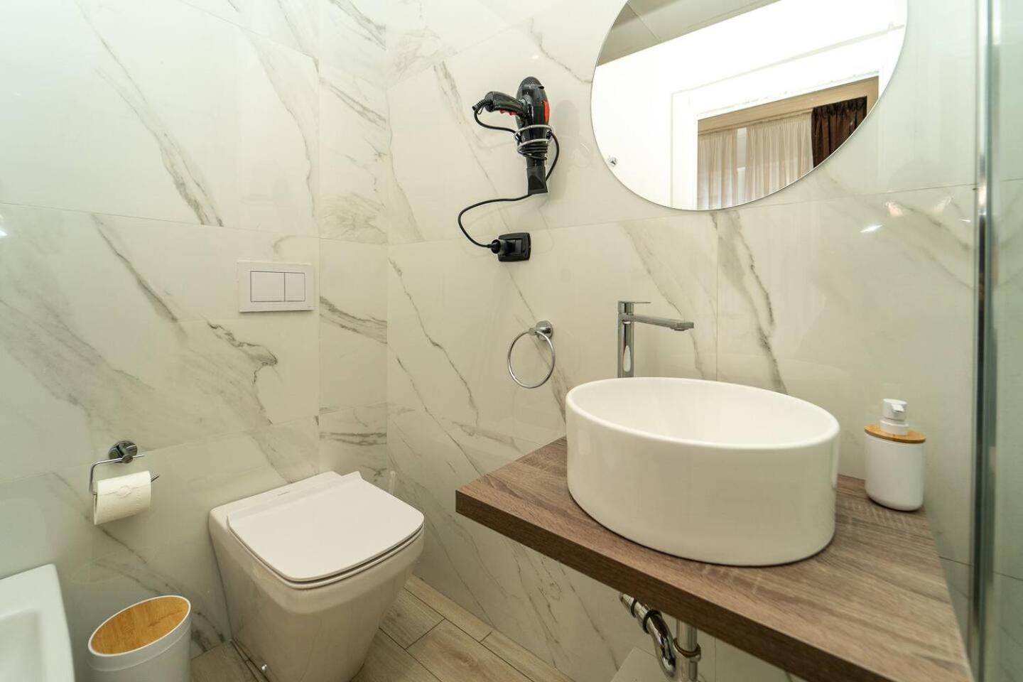 La Piazza Suite Napoli Exterior foto