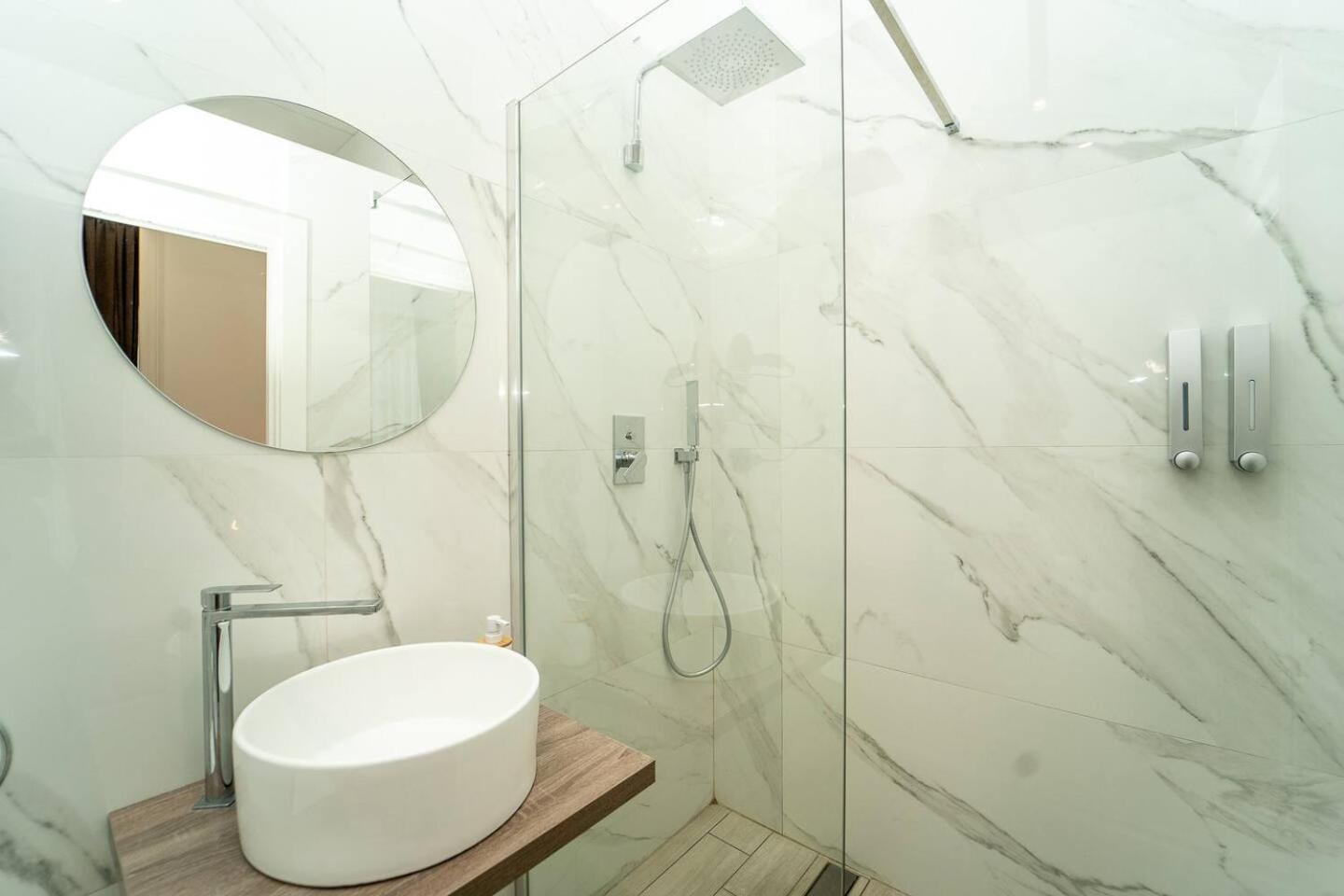 La Piazza Suite Napoli Exterior foto