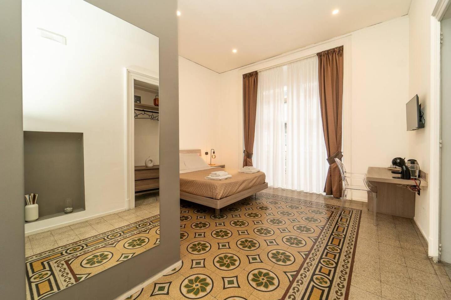 La Piazza Suite Napoli Exterior foto